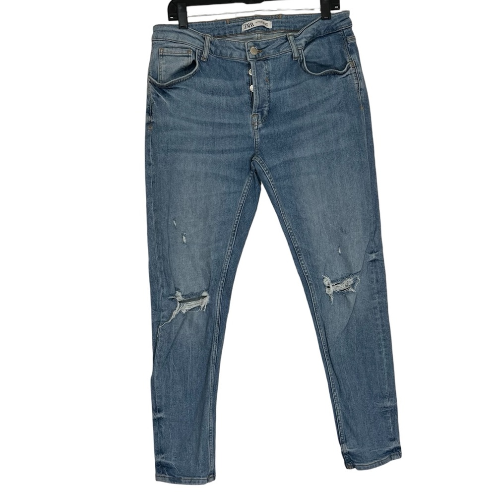Zara ripped knee washed light blue straight jeans Size 34